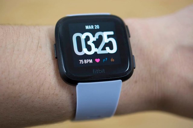 fitbitversa12-800x533.jpg