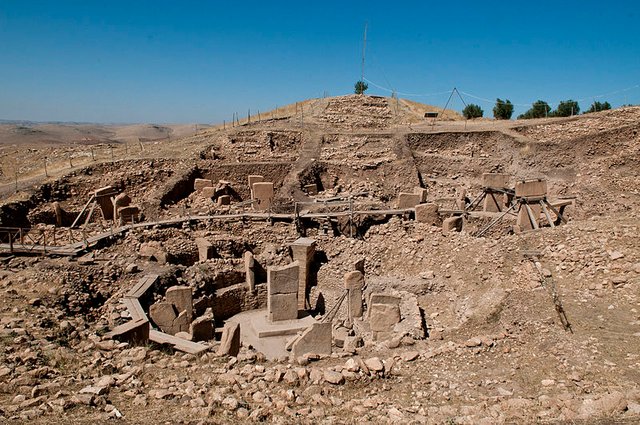 800px-Göbekli_Tepe,_Urfa.ruins.jpg