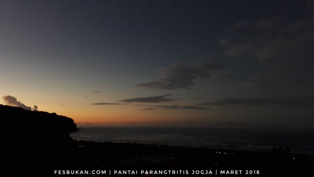 Fesbukan_PantaiParangTritis_Jogja (4).jpeg