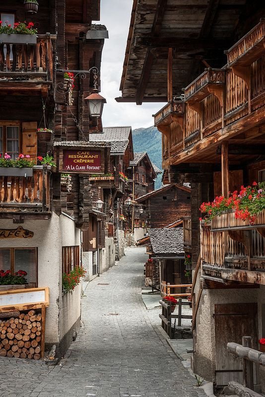 Grimentz Old Town, Val d’Anniviers, Switzerland.jpg