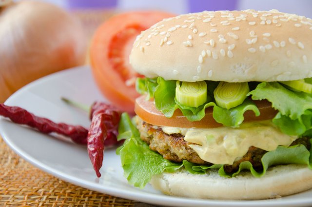 Oat-pattie-burger-with-leek-and-mustard-sauce.jpg