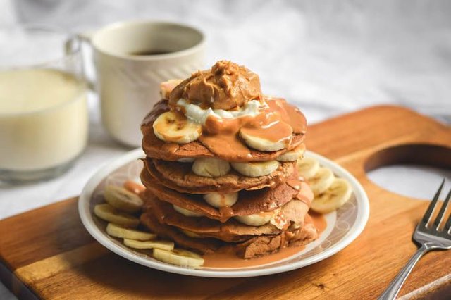 Peanut Butter Banana Protein Pancakes (3).jpg