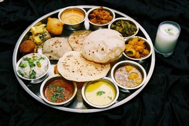 Gujarati-Food-1.jpg