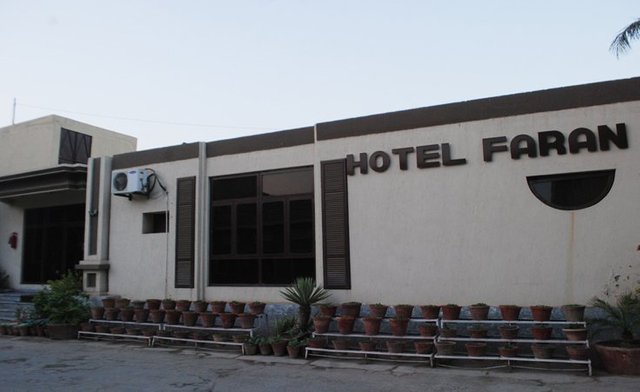 Hotel Faran Rahim Yar Khan-Hotel_20Faran_20Rahim_20Yar_20Khan-Front.jpg