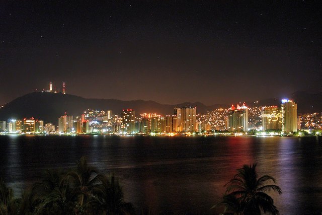 acapulco-noche.jpg