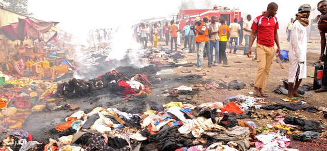 201405212-bomb-blasts-in-nigeria-kill-at-least-118.jpg