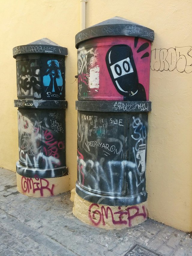 graffiti-valencia-spain-ninja-extraterrestre-love-amor-steemit-trenz (36).jpg
