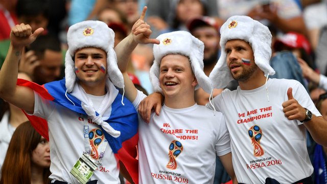 russia-fans.jpg