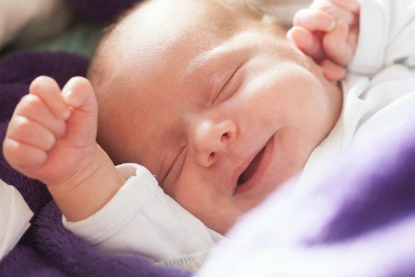 love-babies-smile-sleep-600x400.jpg