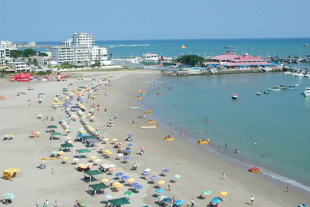 Mejores-playas-de-Ecuador-Salinas.jpg