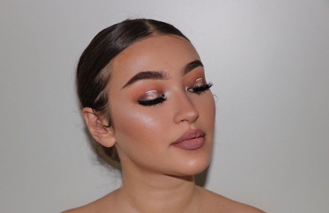 Facetune_10-05-2018-14-32-58.jpg