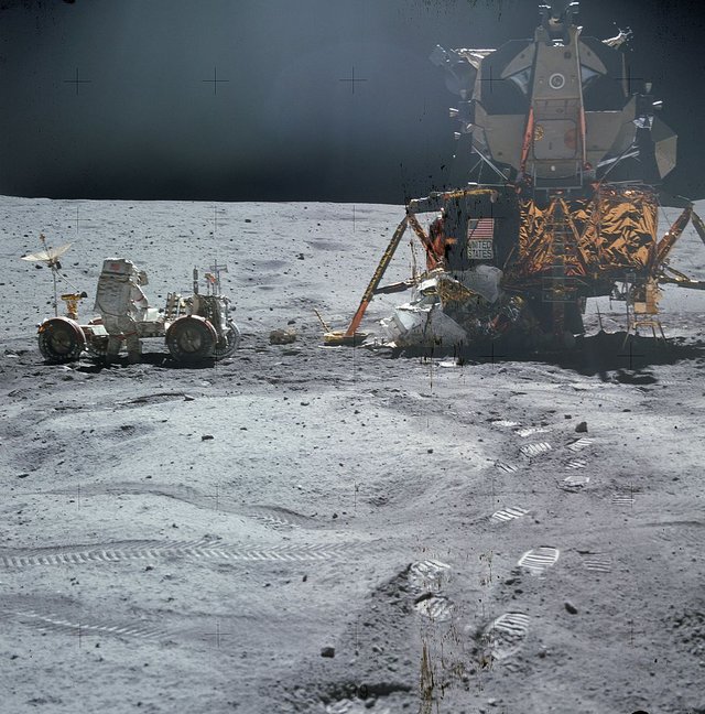 1011px-Apollo_16_LM_Orion_rover.jpg