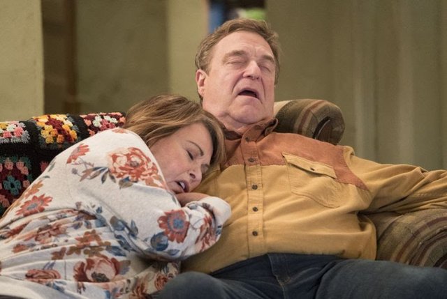 roseanne-2018-ep-2.jpg