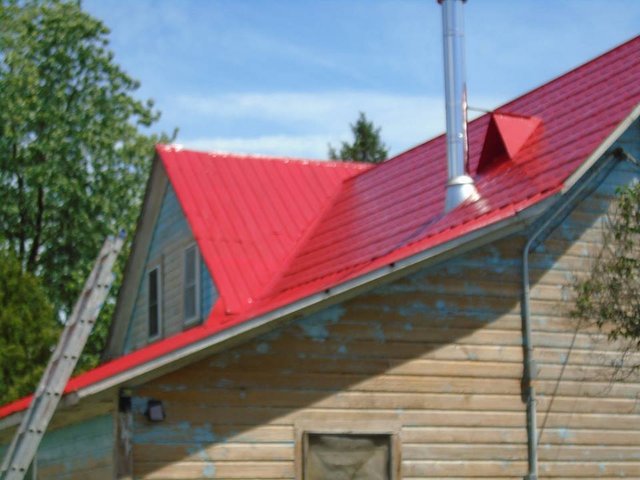 Red Roof.jpg