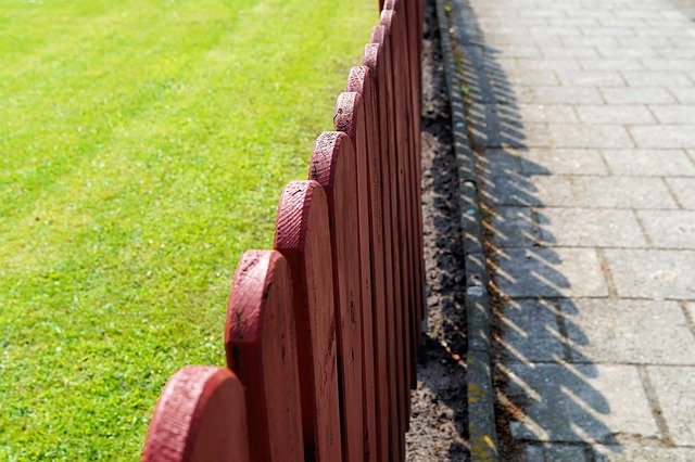 fencing-331196_640.jpg
