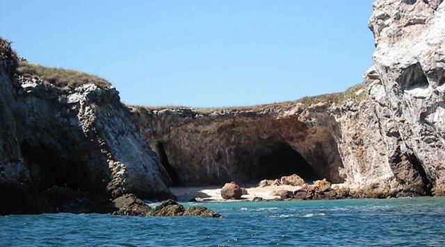 Hidden-Beach-en-Islas-Marietas-Mexico11.jpg