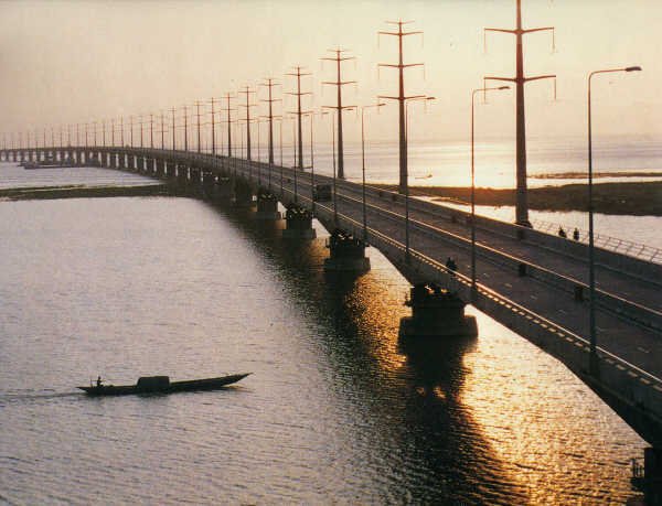 bangladesh-bangabandhu-bridge-bangladesh-9418468-600-459.jpg