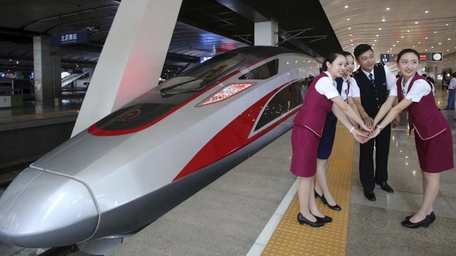 china-bullet-train_26ab9442-8633-11e7-b7bc-fa1568cb40f1.jpg