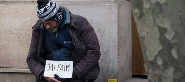 les-sdf-ou-precaires-souffrent-de-la-faim-en-france_4919041.jpg