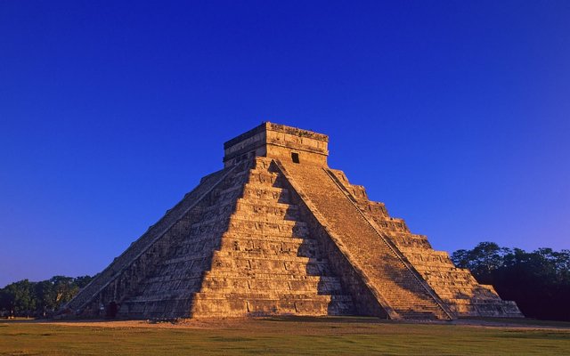 mayan_pyramid.jpg
