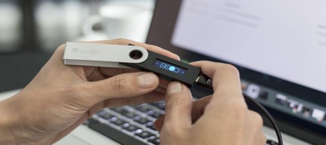 Nano-Ledger-890x395_c.jpg