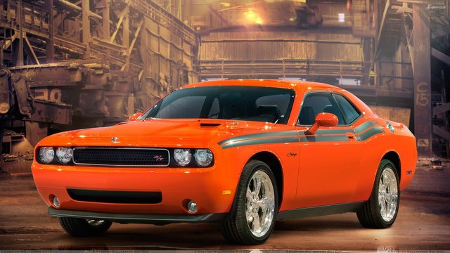 Side Front Pose Of 2009 Dodge Challenger RT Classic In Orange.jpg