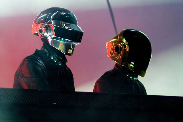 How Much Silver And Gold Are In Daft Punk S Helmets Steemit