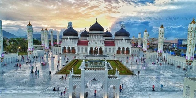 baru-diresmikan-pesona-masjid-baiturrahman-aceh-bikin-kagum.jpg