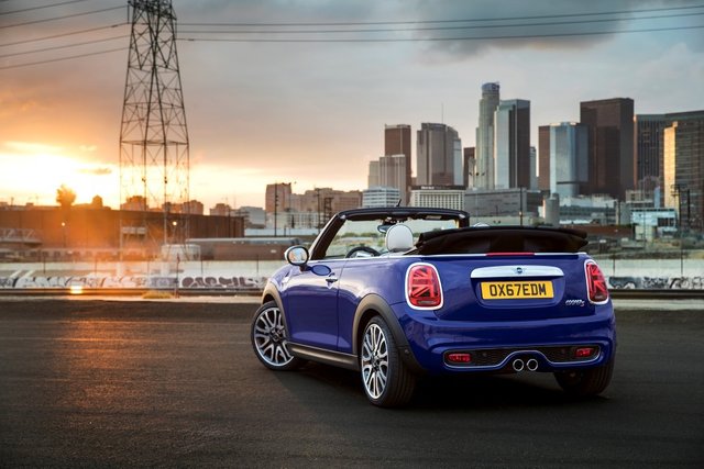 Mini - Convertible1.jpg