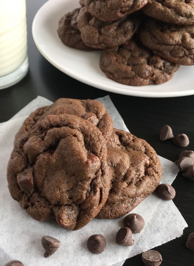 chocolate-chocolate-chip-cookies-640x880.jpg