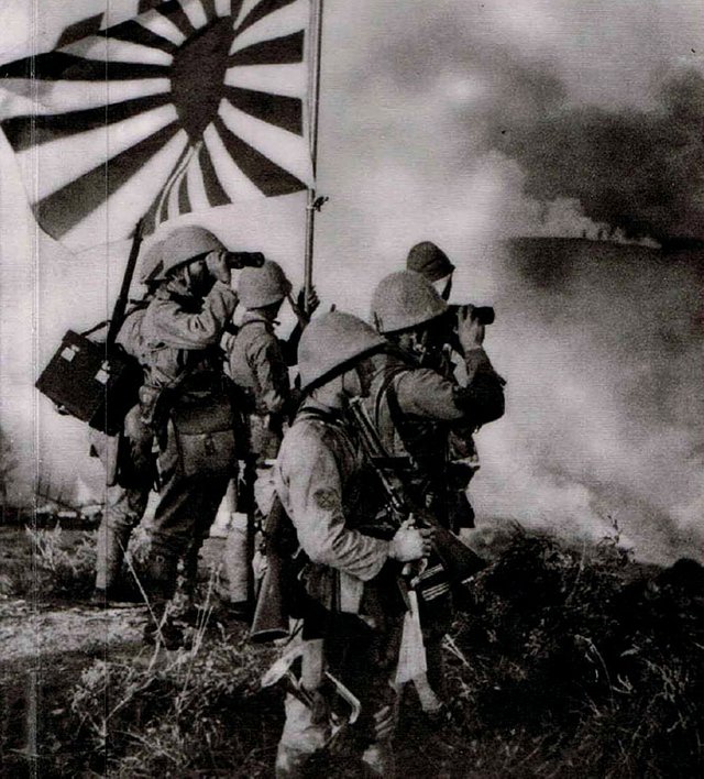 WWII-Japanese-Soldiers-and-Rising-Sun-Flag.jpg