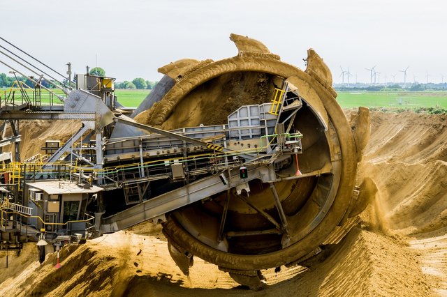 paddle-wheel-bucket-wheel-excavators-brown-coal-open-pit-mining.jpg