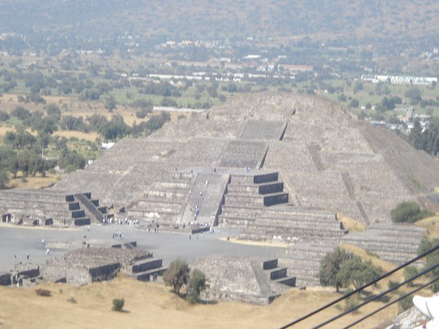 Day Tour1 -Teotihuacan Pyramids7.JPG