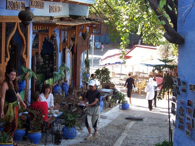 moroccochefchaouen_downtown.jpg