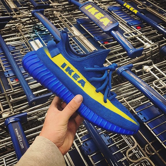 ikea-yeezy-350-boost-v2-mache-custom-2.jpg