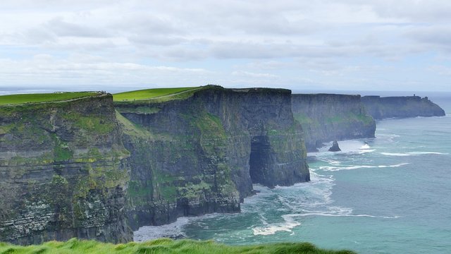 cliffs-of-moher-2641965_960_720.jpg