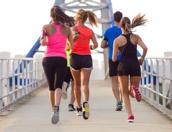 people-running-on-a-bridge_1301-42.jpg