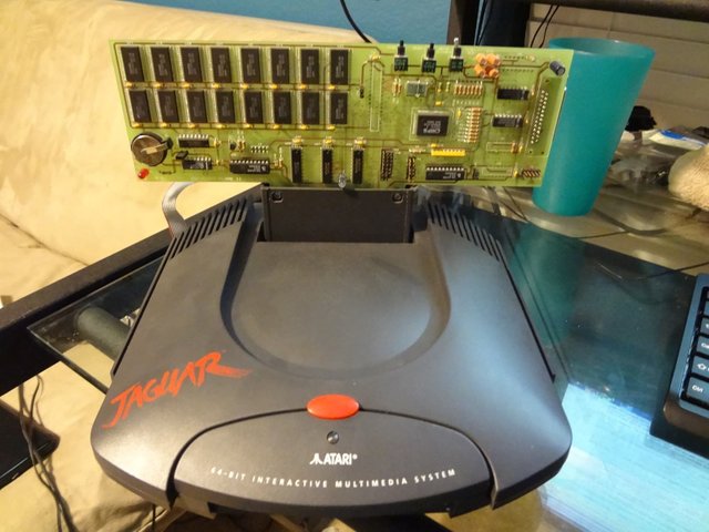 Atari-Jaguar-Development-Kit.jpg