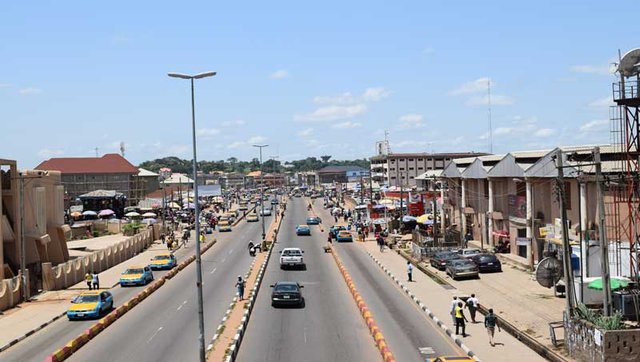 Akure-Main-Road-Oba-adesida-Road-
jpg