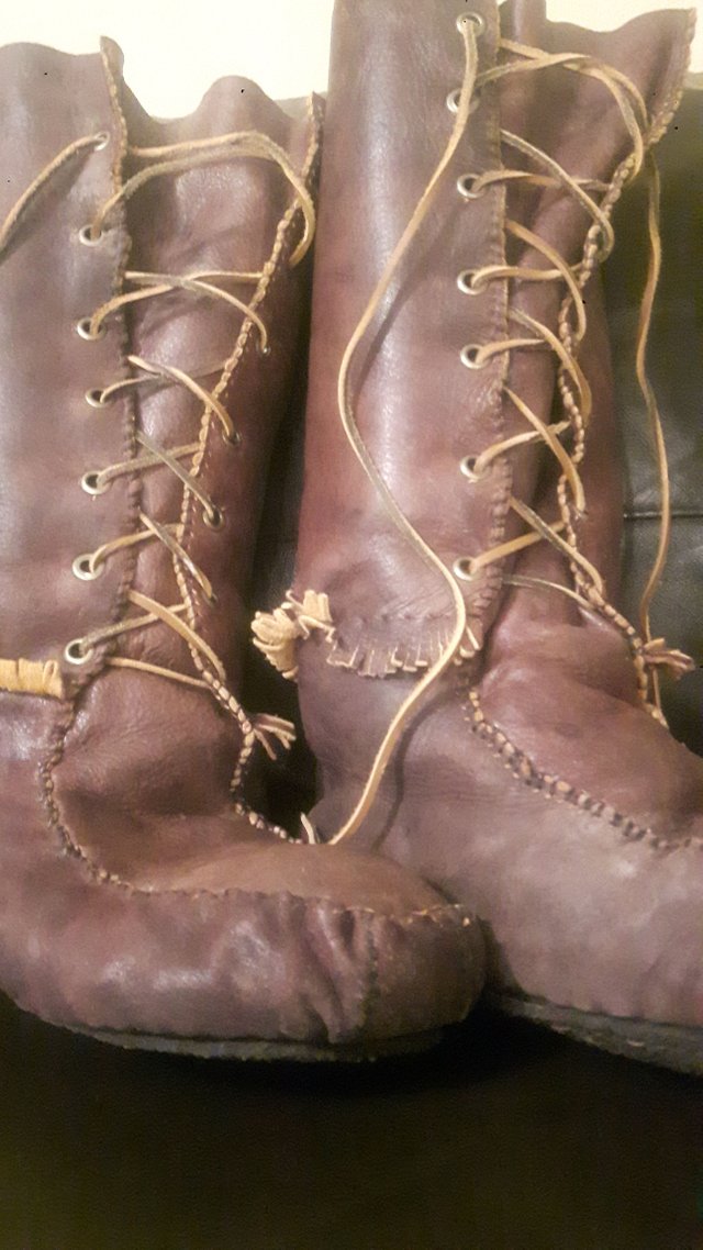 Making leather boots for harsh Northern winters - ReSkilled Life