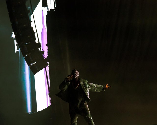 kanye-6.jpg