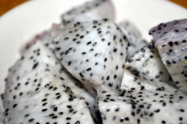 dragon-fruit-sliced-a-1024x678.jpg