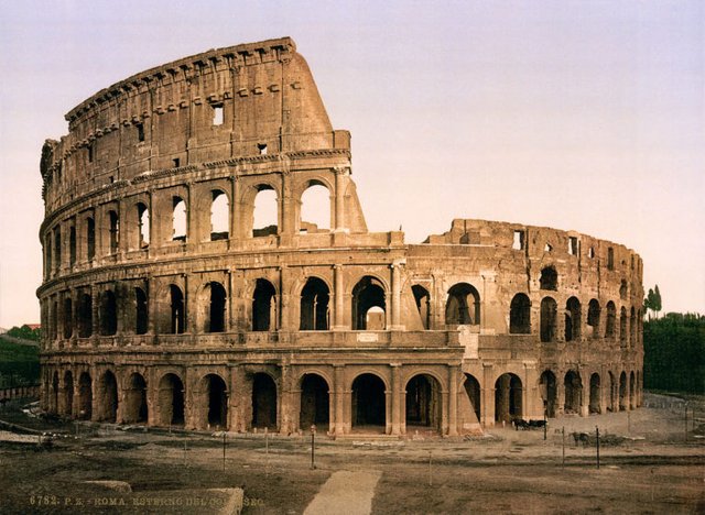 1280px-Flickr_-_…trialsanderrors_-_The_Colosseum_Rome_Italy_ca._1896-768x562.jpg