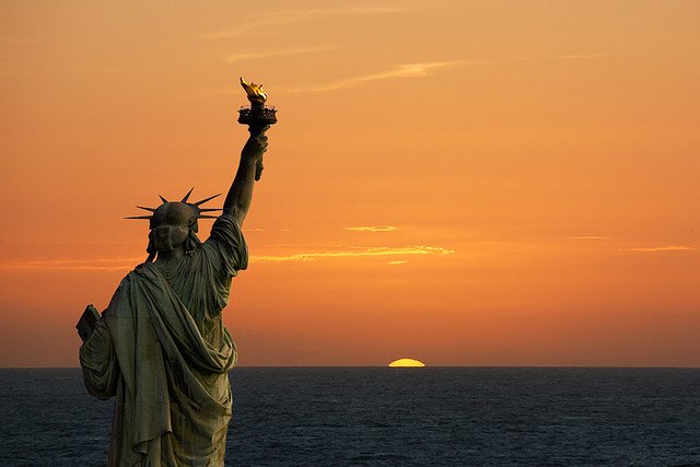 Symbols-statue-of-liberty-sunrise.jpg