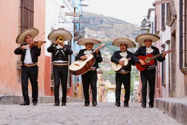 mariachi.jpg