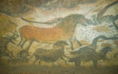 lascaux2-56a021b83df78cafdaa04285.jpg