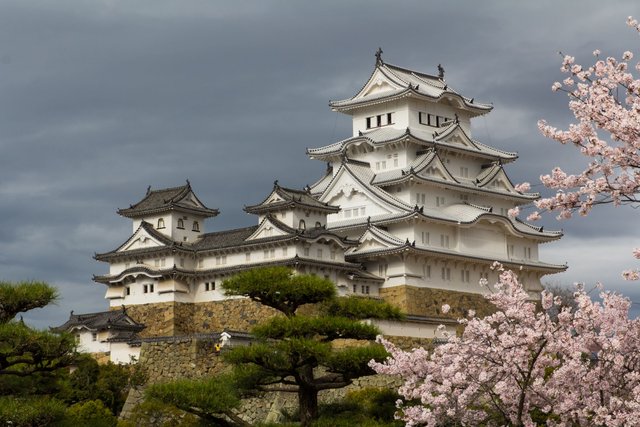 Japan_040416_Himeji_Castle_005.jpg