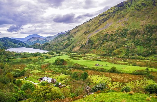 Snowdonia-National-Park-Wales-2-740x481.jpg