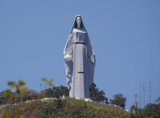 En-Trujillo-se-encuentra-el-Monumento-a-la-Paz-emblemático-atractivo-turístico-religioso.-Foto-archivo.jpg