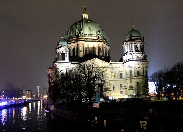 Berliner Dom 2.jpg